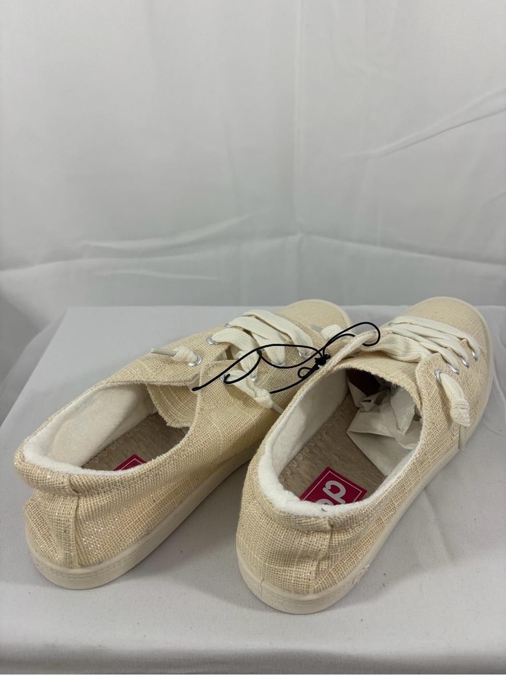NWT POP Women’s Size 8.5 Sparkly Comfort Fit Beige Slip-On Shoe - Picture 4 of 7